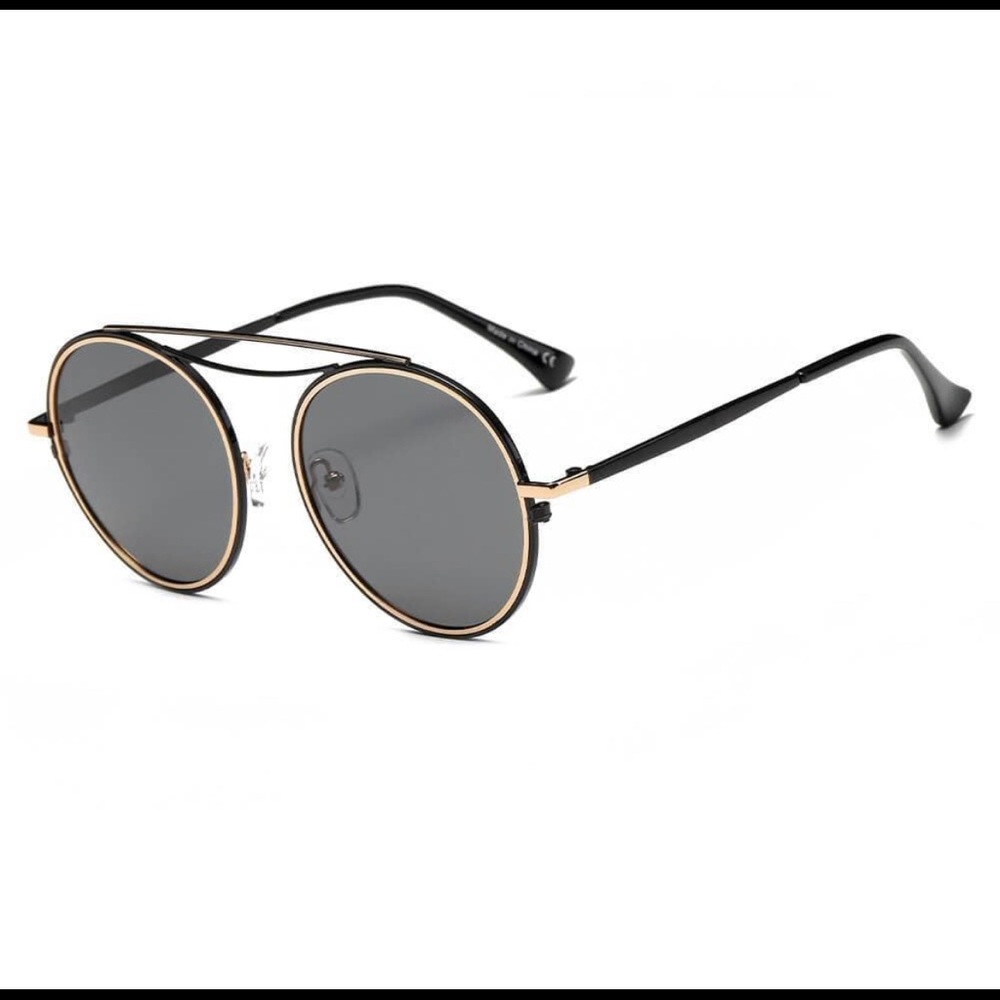 Round polarized sunglasses